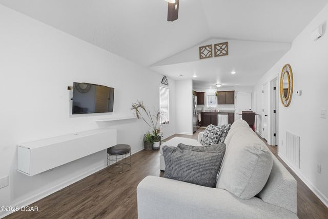 1524 Central St, Joplin, MO 64801