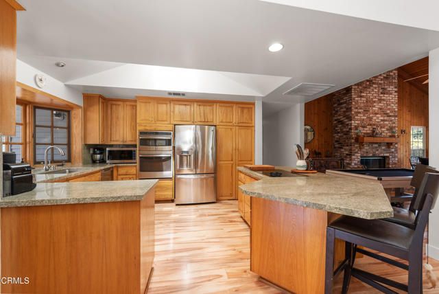 4850 N Moorpark Road, Thousand Oaks, CA 91360