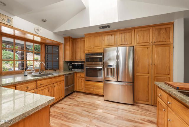 4850 N Moorpark Road, Thousand Oaks, CA 91360