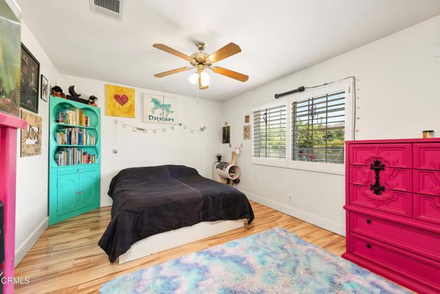 4850 N Moorpark Road, Thousand Oaks, CA 91360