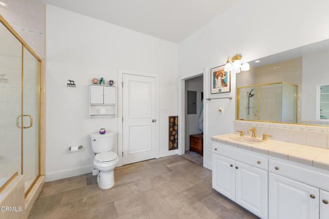 4850 N Moorpark Road, Thousand Oaks, CA 91360