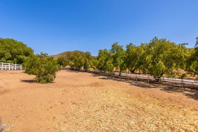 4850 N Moorpark Road, Thousand Oaks, CA 91360