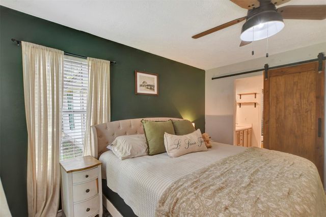 281 Greenbriar Drive, Magnolia, TX 77355