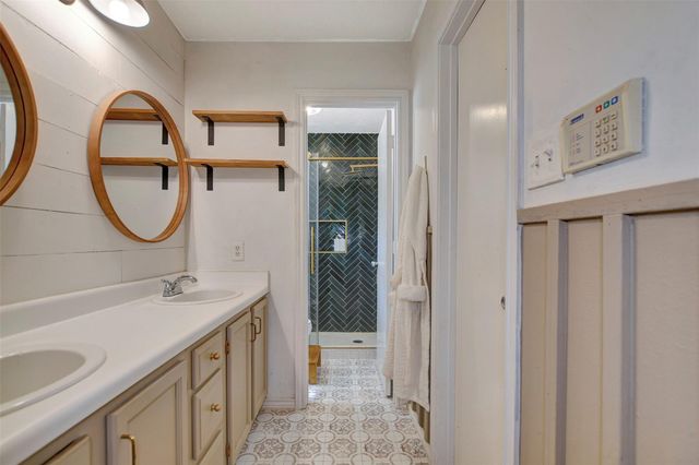 281 Greenbriar Drive, Magnolia, TX 77355