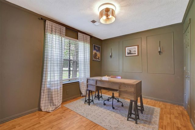 281 Greenbriar Drive, Magnolia, TX 77355