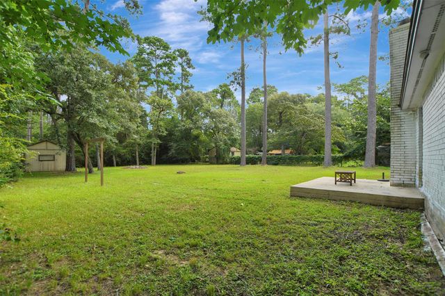 281 Greenbriar Drive, Magnolia, TX 77355