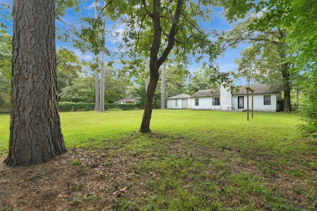 281 Greenbriar Drive, Magnolia, TX 77355