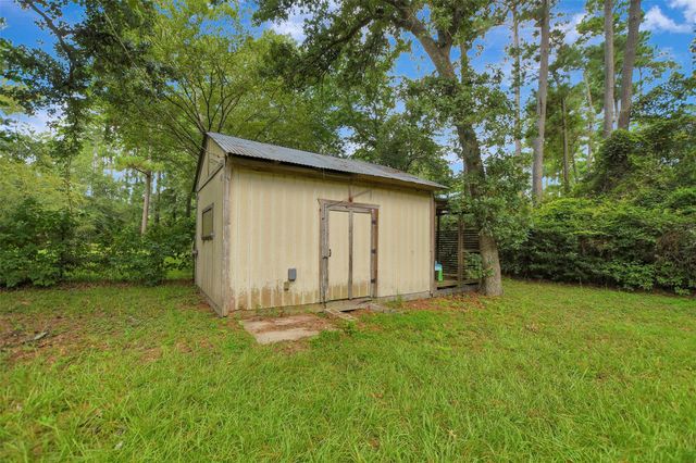 281 Greenbriar Drive, Magnolia, TX 77355