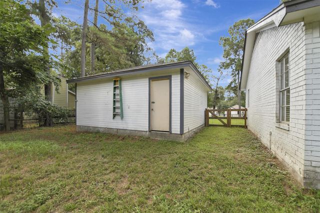 281 Greenbriar Drive, Magnolia, TX 77355