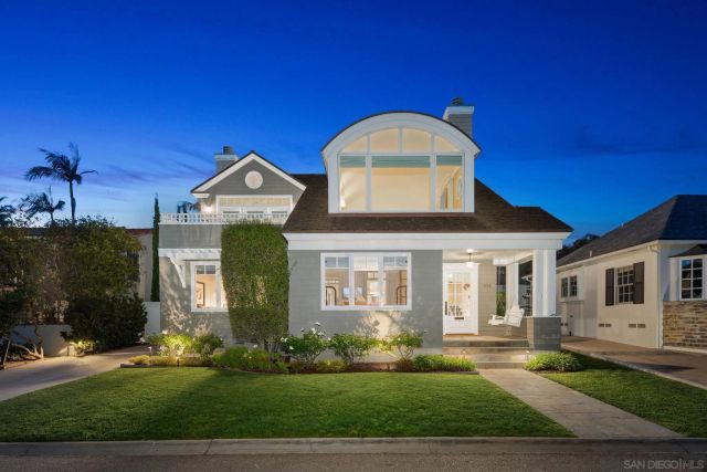 924 Scott St, San Diego, CA 92106