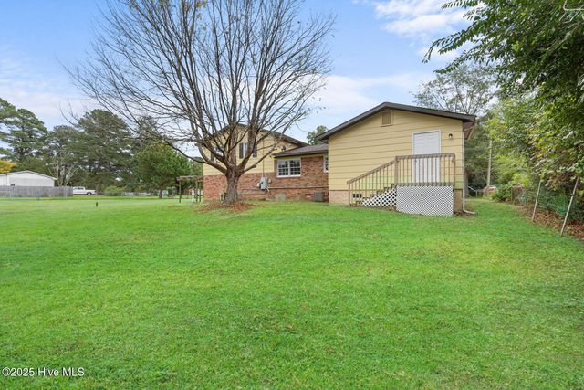 406 Carole Drive, Jacksonville, NC 28540