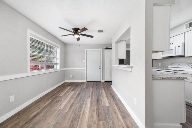 4618 W Orange Street, Pearland, TX 77581