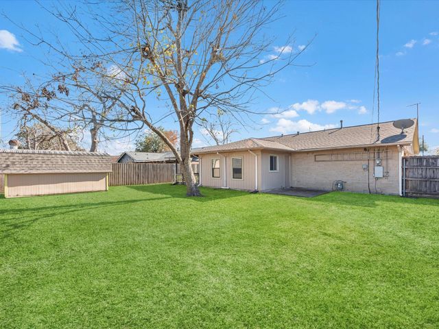 3311 Westbrook Circle, Pasadena, TX 77503