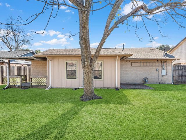 3311 Westbrook Circle, Pasadena, TX 77503