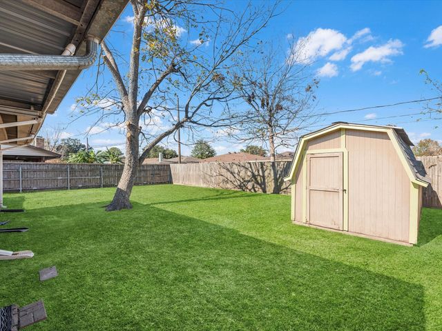 3311 Westbrook Circle, Pasadena, TX 77503