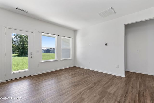 203 Kenison Way, Pikeville, NC 27863