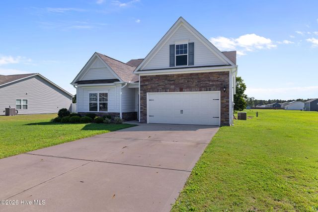 203 Kenison Way, Pikeville, NC 27863