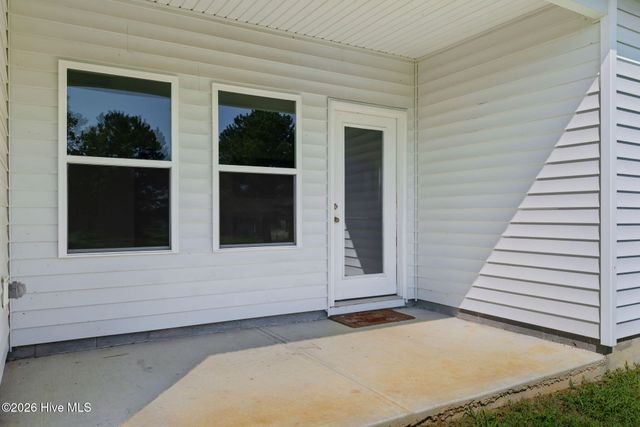 203 Kenison Way, Pikeville, NC 27863