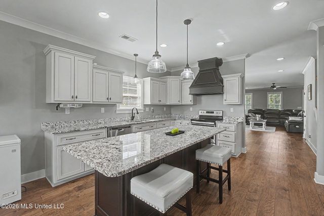 6105 Arnold Palmer Cove, Olive Branch, MS 38654