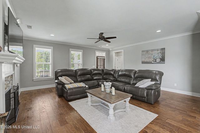 6105 Arnold Palmer Cove, Olive Branch, MS 38654