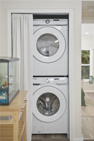 1647 Salt Road, Penfield, NY 14526