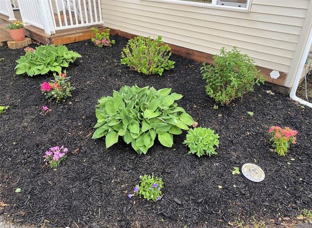 1647 Salt Road, Penfield, NY 14526