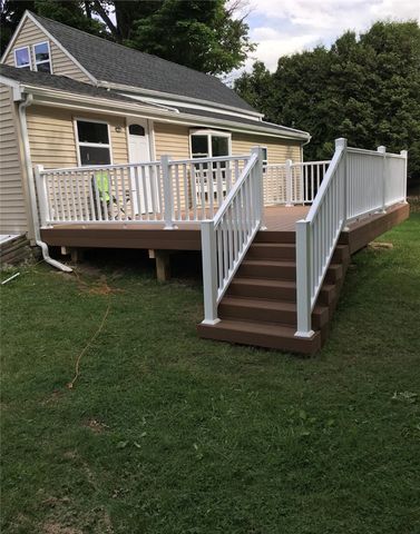 1647 Salt Road, Penfield, NY 14526