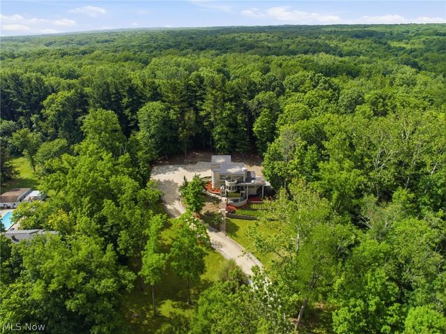 13601 Royalton Road, Strongsville, OH 44136
