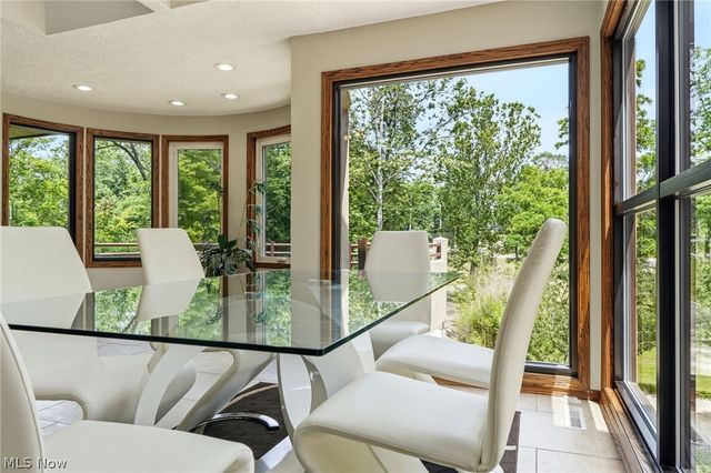 13601 Royalton Road, Strongsville, OH 44136