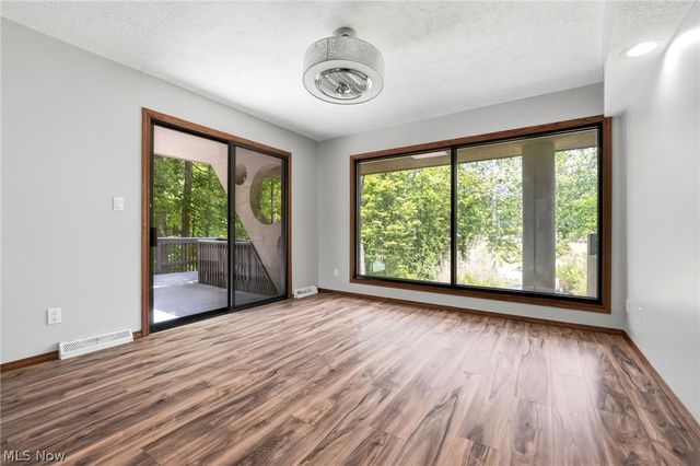 13601 Royalton Road, Strongsville, OH 44136