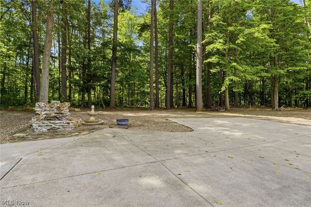 13601 Royalton Road, Strongsville, OH 44136