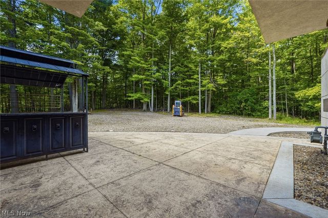 13601 Royalton Road, Strongsville, OH 44136