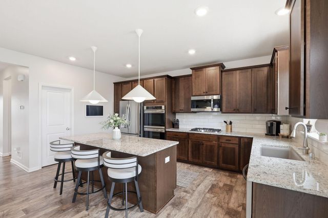 8629 188th Street W, Lakeville, MN 55044