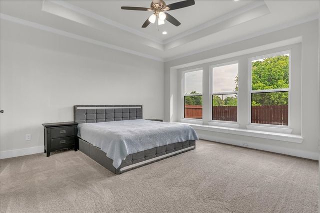 9228 Beckley View Avenue, Dallas, TX 75232