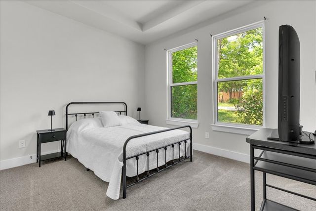 9228 Beckley View Avenue, Dallas, TX 75232