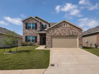 7045 Vista Loop, Live Oak, TX 78233