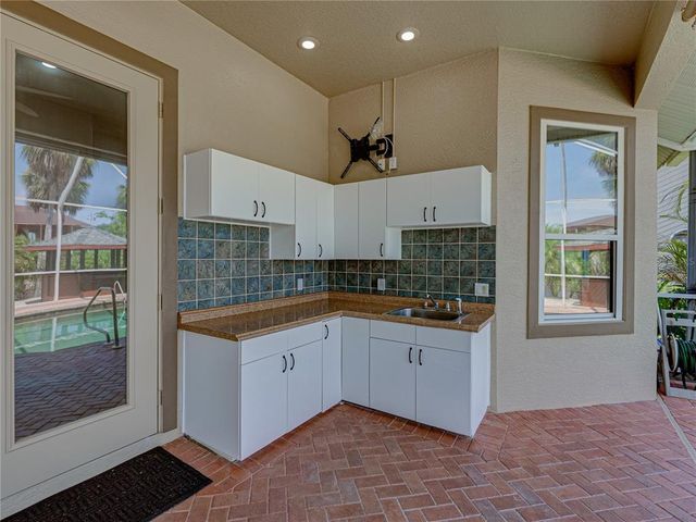 5260 S STETSON POINT DRIVE, Homosassa, FL 34448