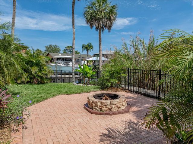 5260 S STETSON POINT DRIVE, Homosassa, FL 34448
