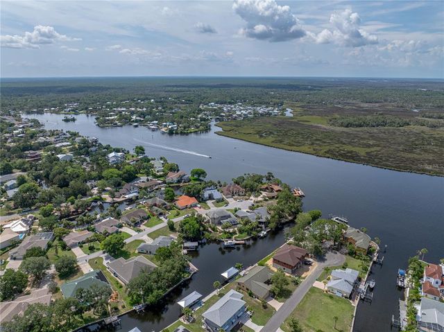 5260 S STETSON POINT DRIVE, Homosassa, FL 34448