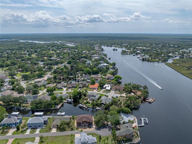 5260 S STETSON POINT DRIVE, Homosassa, FL 34448