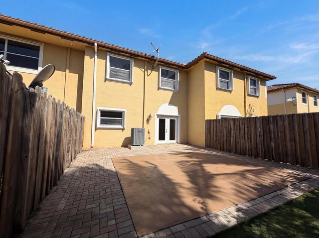 5037 SW 140th Terrace, Miramar, FL 33027