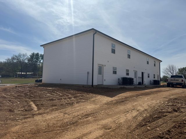 2812 Burke Avenue, West Plains, MO 65775