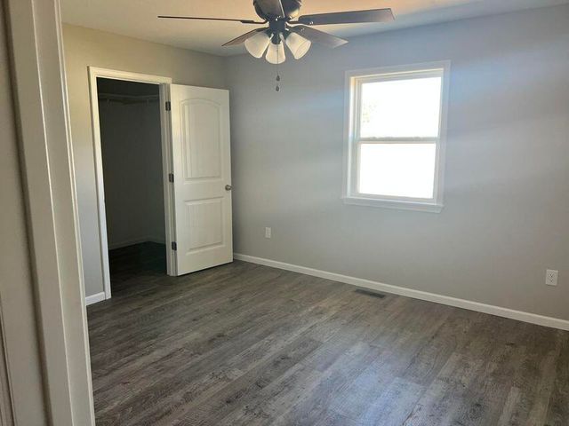 2812 Burke Avenue, West Plains, MO 65775