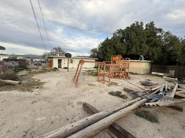 13775 Benton Street, Trona, CA 93562