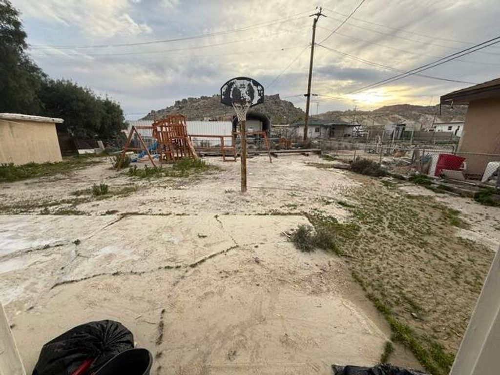 Image 15 of property listing at 13775 Benton Street, Trona, CA 93562