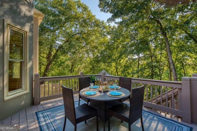 8370 Sentinae Chase Drive, Roswell, GA 30076