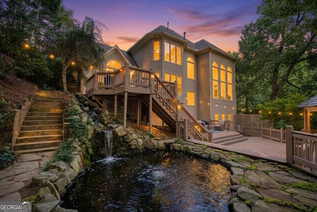 8370 Sentinae Chase Drive, Roswell, GA 30076