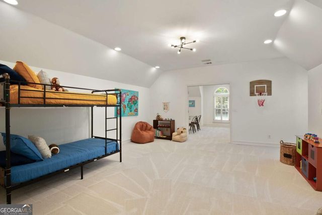8370 Sentinae Chase Drive, Roswell, GA 30076