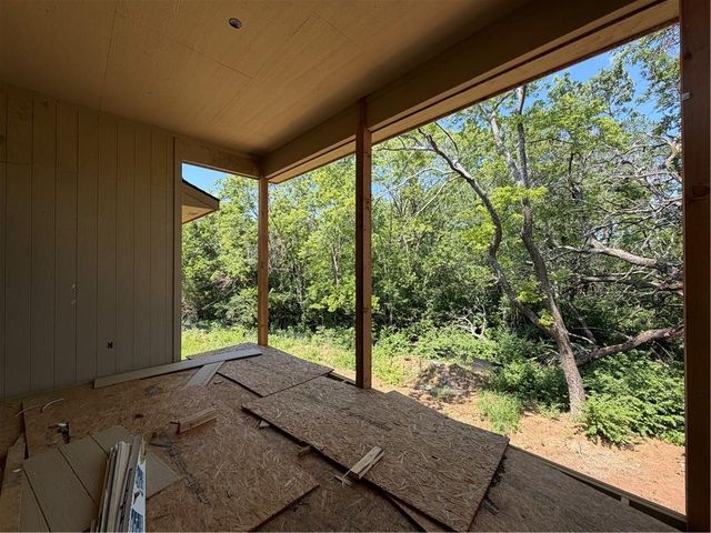 8910 Ginger Street, Lenexa, KS 66227