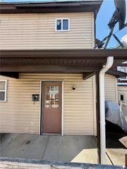 620 Carothers Ave #3, Carnegie, PA 15106